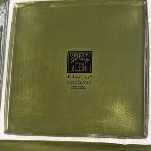 Tabletops Gallery Glacier Olive Green Dinner Plate